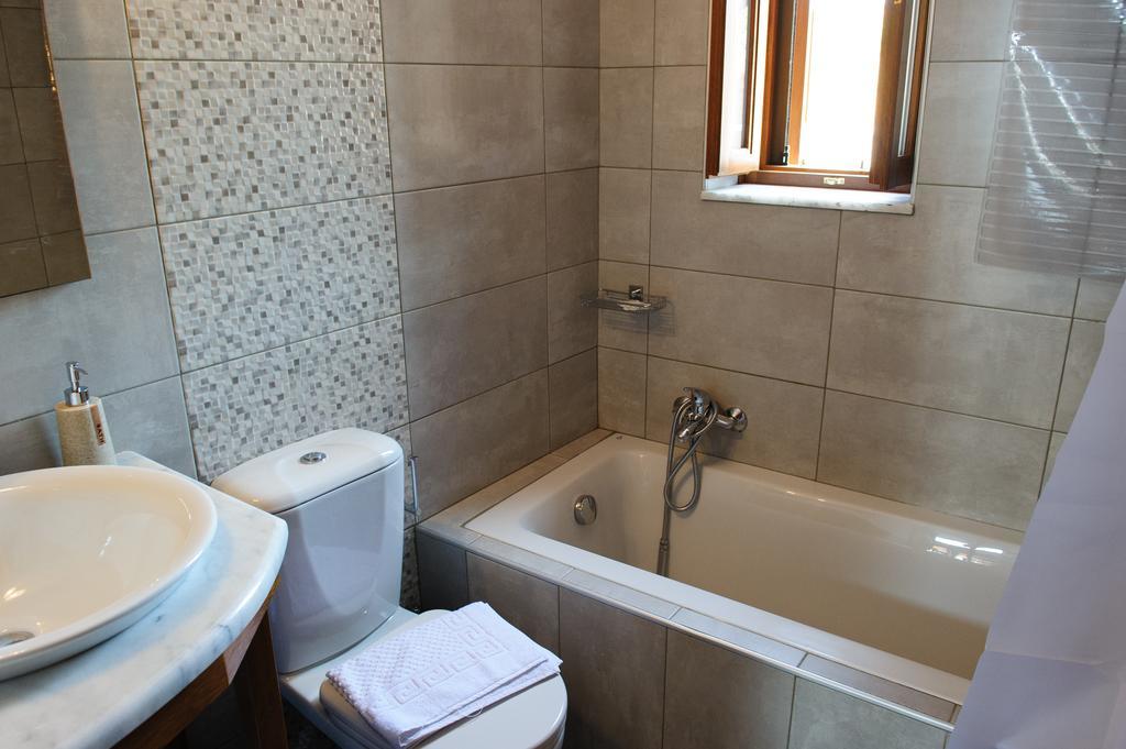 Alisahni Beachfront Villas Kiotari Extérieur photo