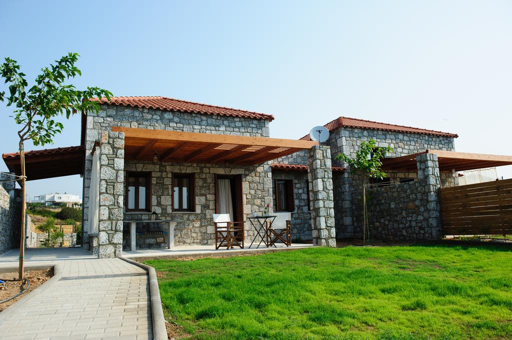 Alisahni Beachfront Villas Kiotari Extérieur photo